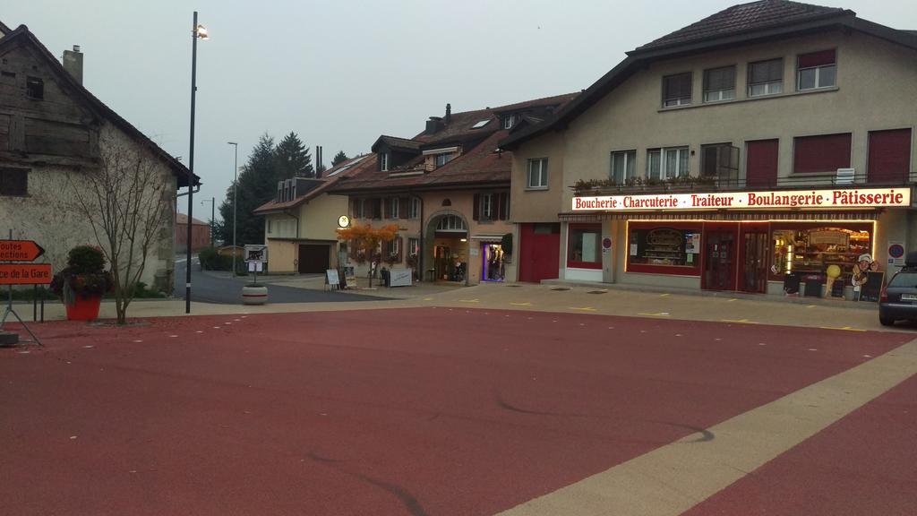 Au P'Tit Bonheur Hotel Cheseaux-sur-Lausanne Exterior foto